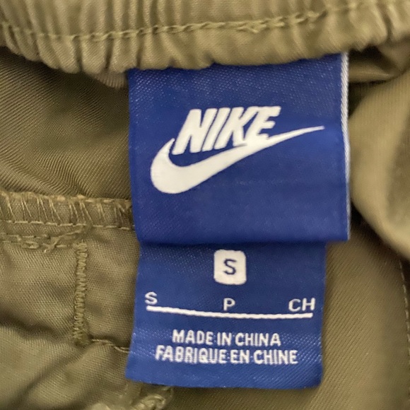 nike shorts - Picture 2 of 2